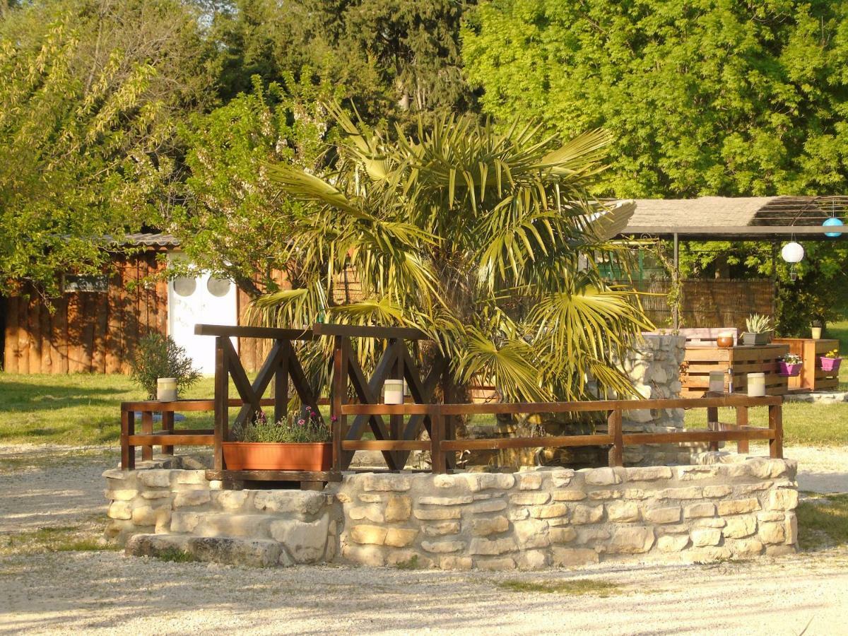Aux Lauriers D'Adhemar Villa La Garde-Adhémar Kültér fotó